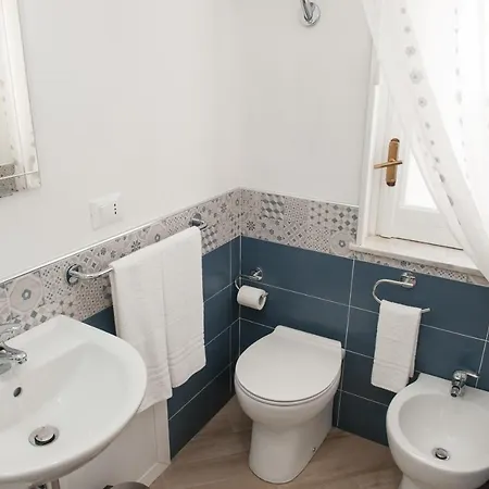 White Bed & Breakfast 3*