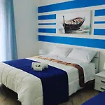 לינה וארוחת בוקר White קאסטלמארה דל גולפו